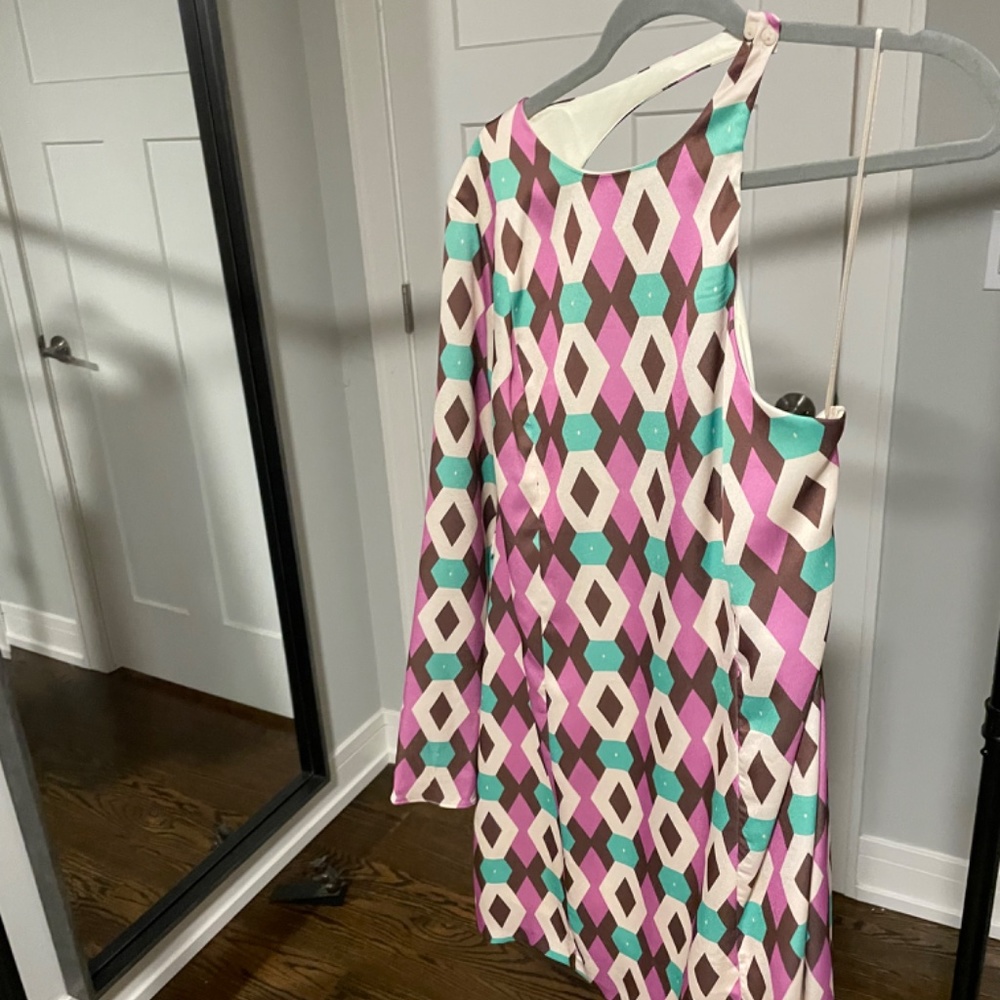 Dress - Picture 3 of 3